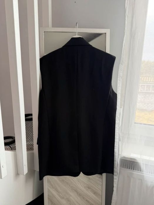 Kamizelka Czarna L Bershka