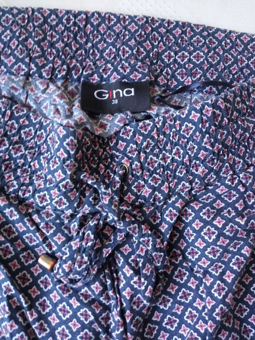 Gina zwiewne lekkie spodnie na gumie r 38