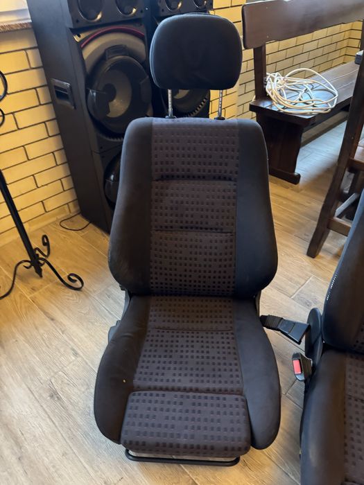 Продам сидіння до авто