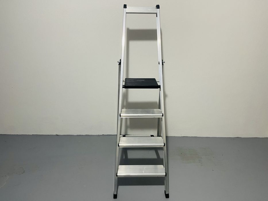 Escadote Aluminio 21140 4 Degraus
