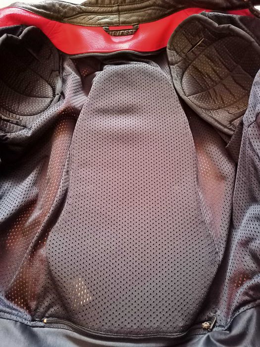 Мотокуртка,Мотокостюм Dainese