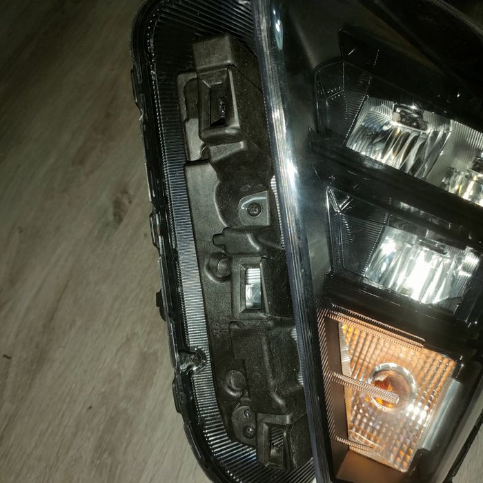 Hyundai Kauai / Kona EV (SX2, SX2e) Ótica Farol Esquerdo Original