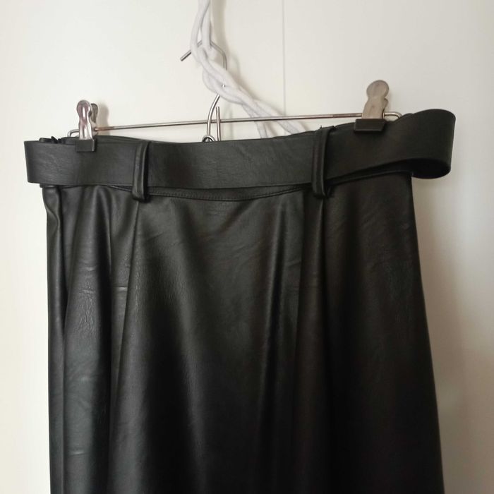 Saia Preta Comprida, Nova