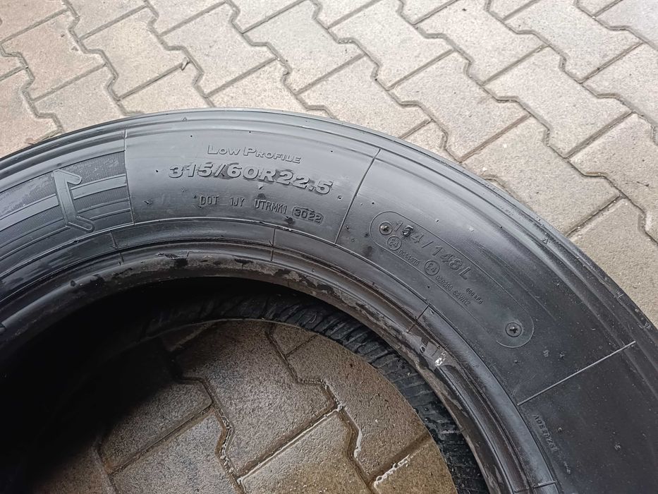 Opony 315/60R22.5 Bridgestone Duravis R-Steer 002 prowadzące.