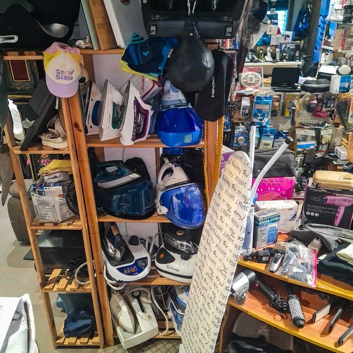 Estação Engomar Rowenta Compact Steam –2200W/Anti-Calc/Base Microsteam