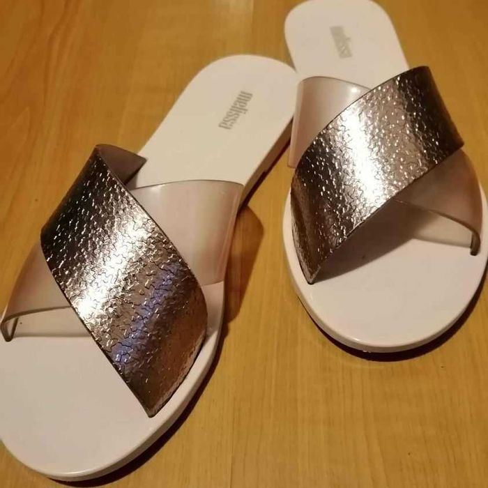 Sandálias Marca Melissa