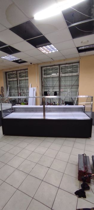 KUM гастрономічна вітрина власного виробництва