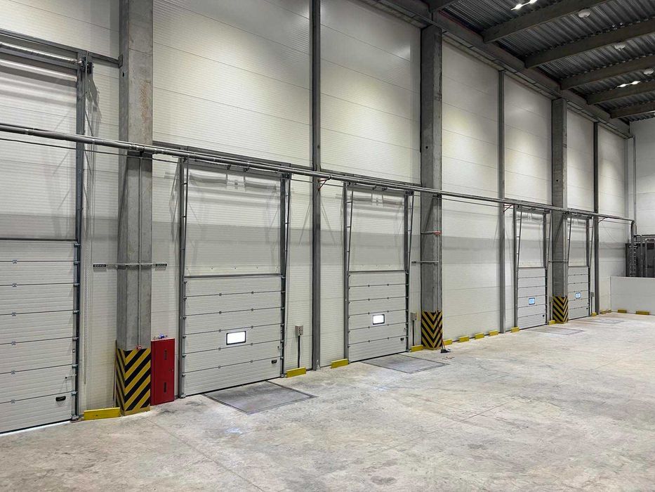 Склад із послугами