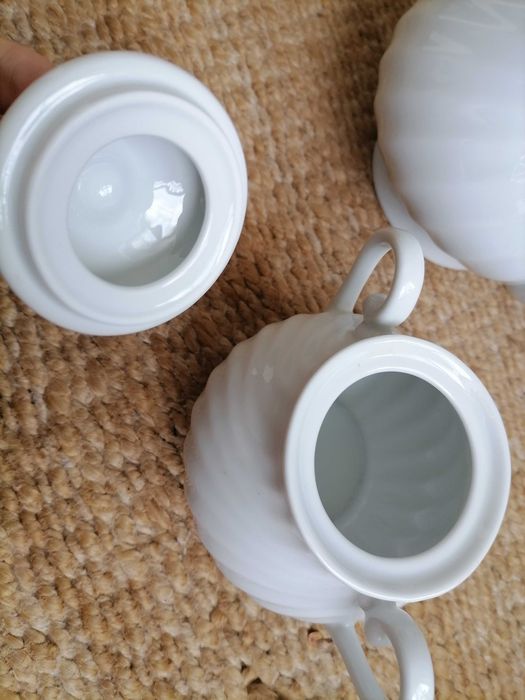 Conjunto bule e Açúcareiro Vista alegre