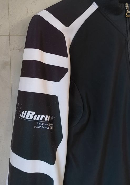 Assos M kurtka kolarska tiBuru 4