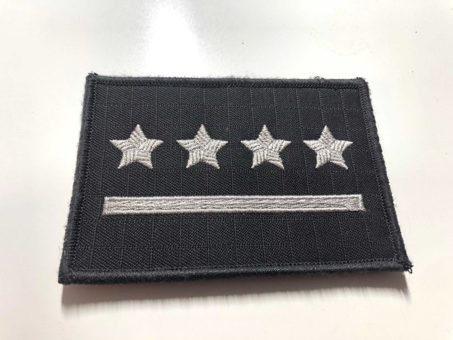 Dystynkcje Służba Więzienna , Pagony SW