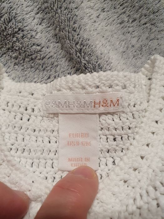 Biały sweterek na guziki H&M, rozm.80