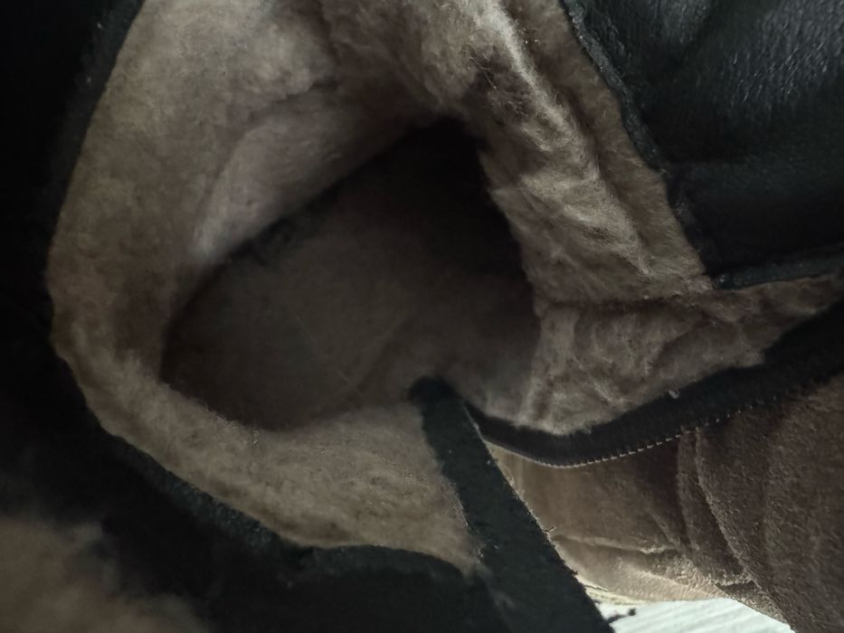 черевики/боти,утепленні,розмір 39,дефектів немає,на замку