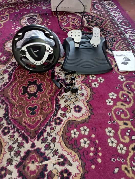 ігровий руль Genius TwinWheel