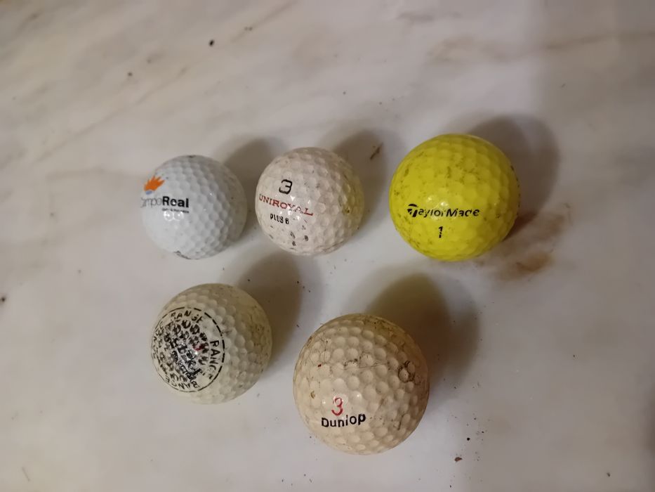 Conjunto de 5 Bolas de Golfe Antigas