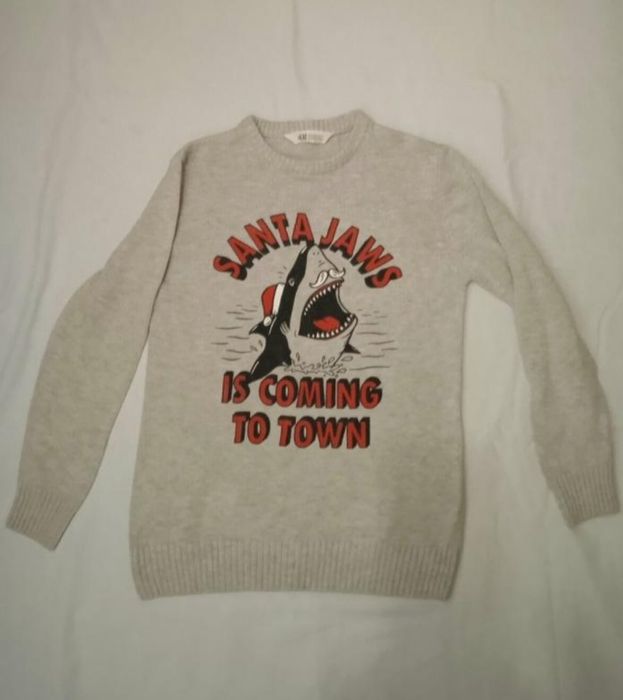 Новорічний светр з акулою санта