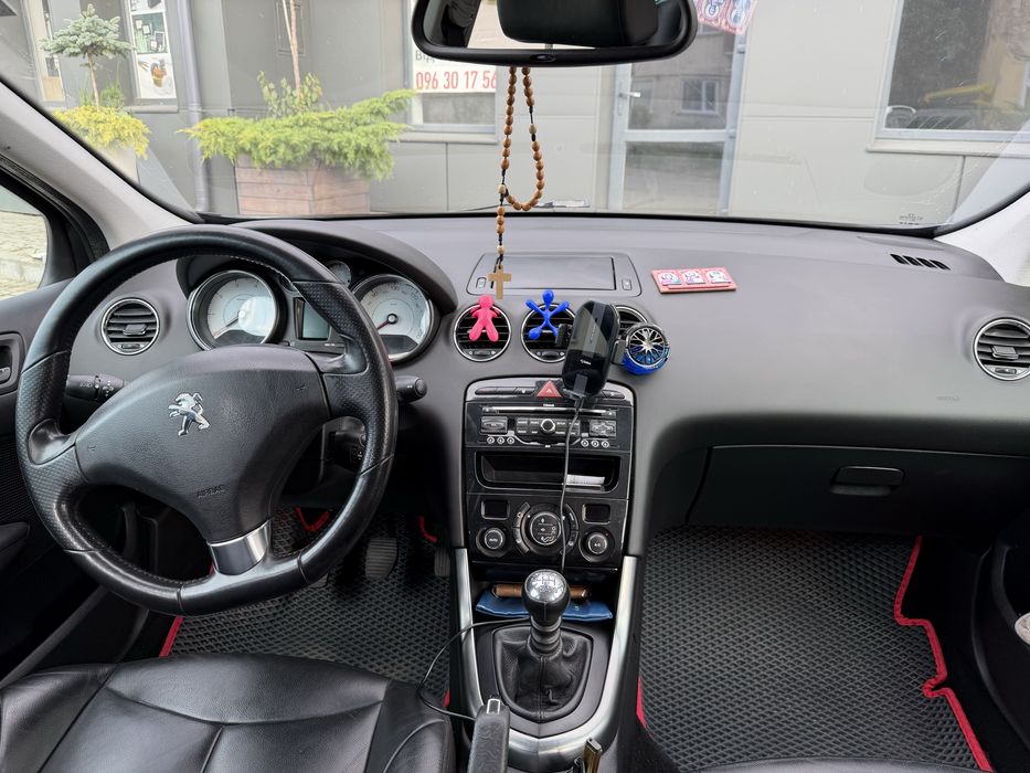 Peugeot 308 2012