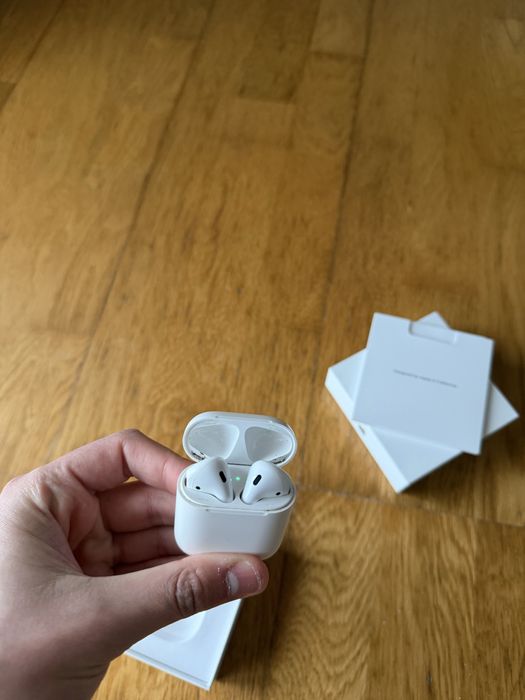 Apple Airpods 2nd Generation
