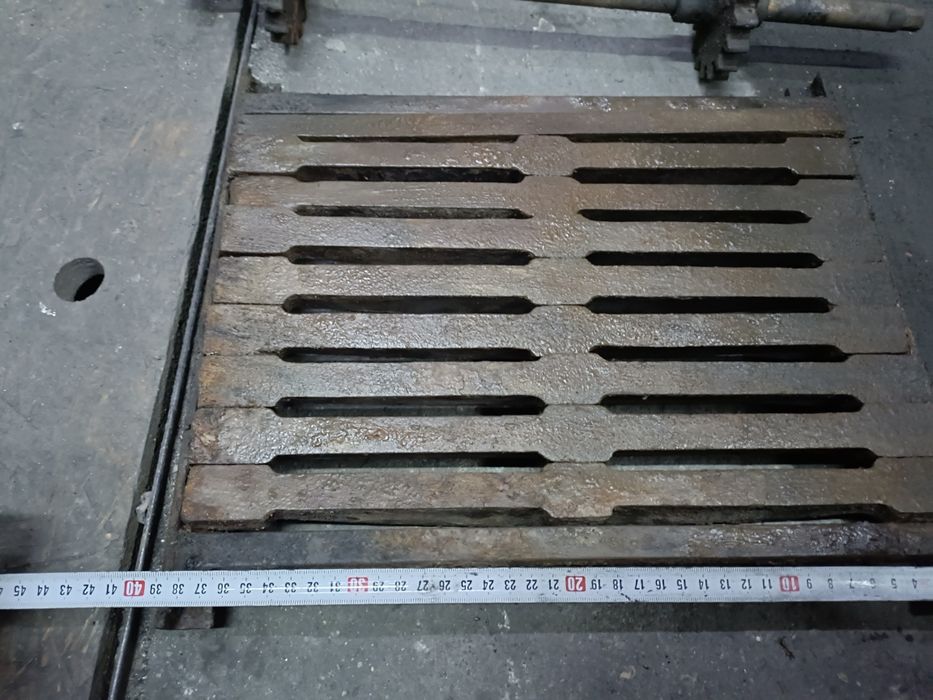 Ruszta żeliwne komplet