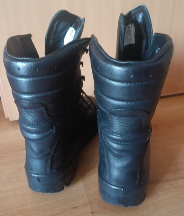 Buty wojskowe, trzewiki zimowe wzór 933/MON
