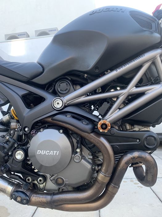 Ducati Monster 1100 EVO