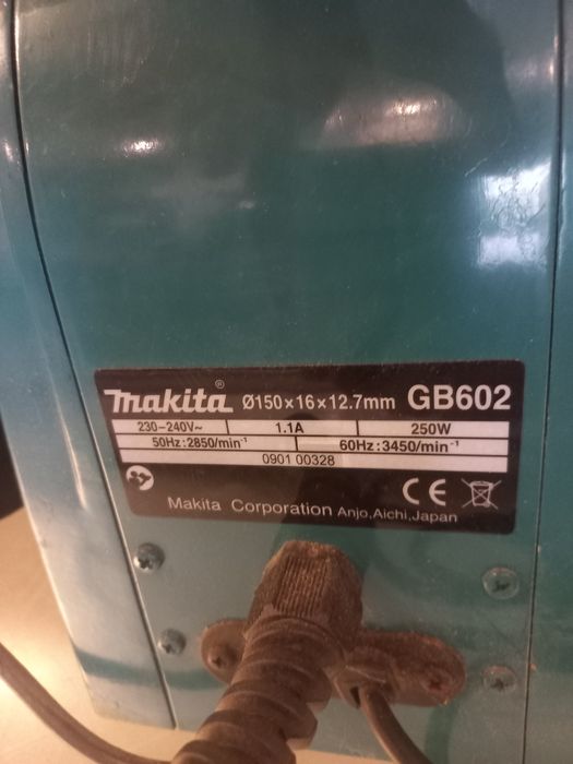 Точильний станок MAKITA