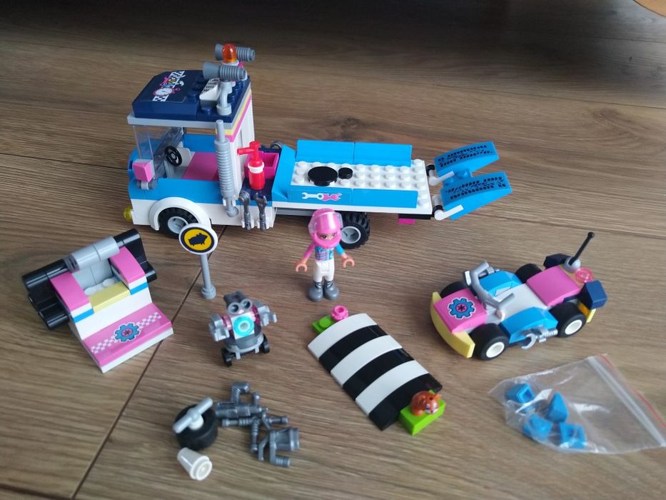 LEGO Friends 41348 Furgonetka usługowa