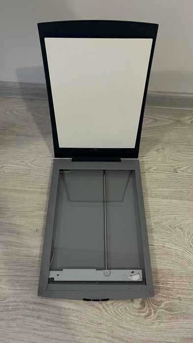 Сканер Canon CanoScan LiDE 20