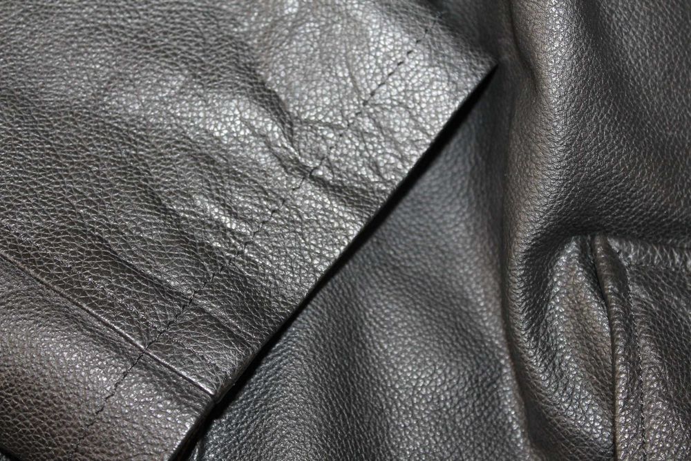 Мужская кожаная куртка Debenhams . Размер XL.52-54.