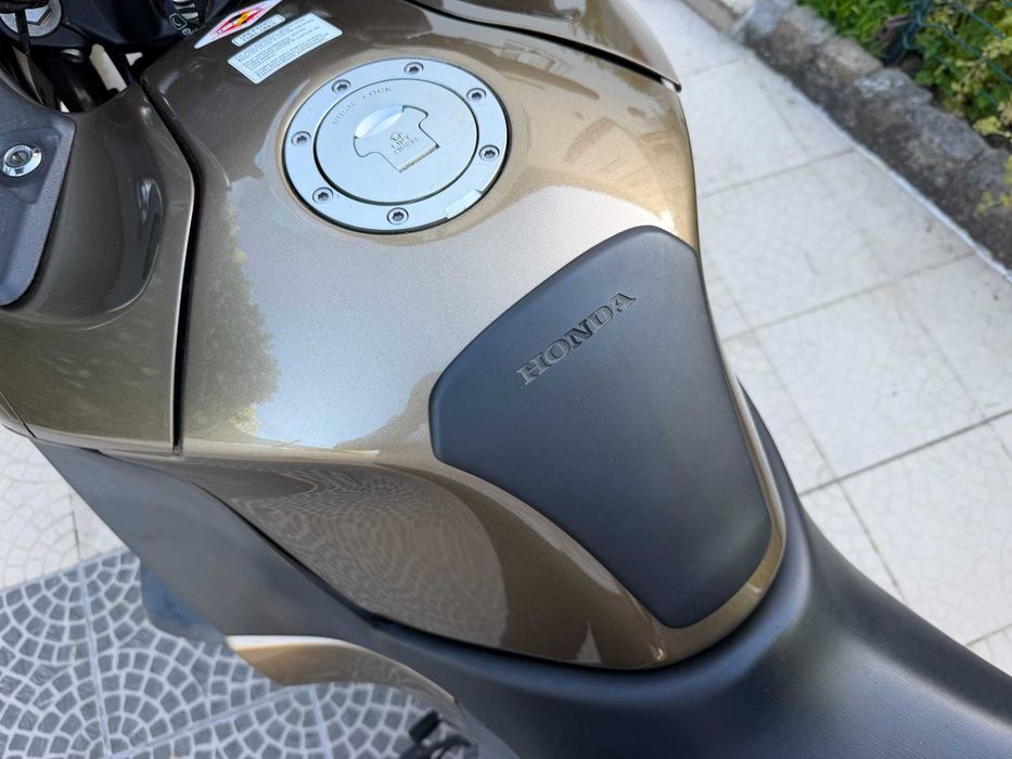 HONDA Deauville 700 ABS