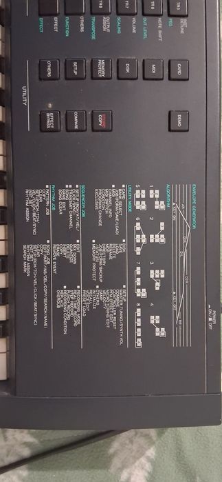 Teclado Yamaha V50