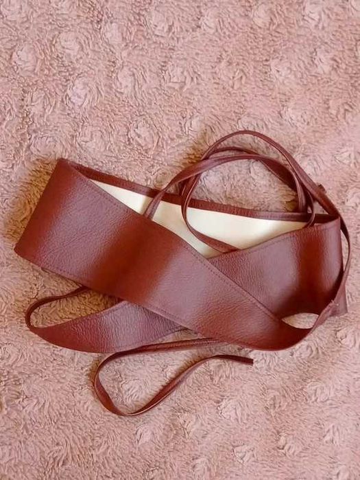 Regulowany pasek wiązany, skóra ekologiczna :)