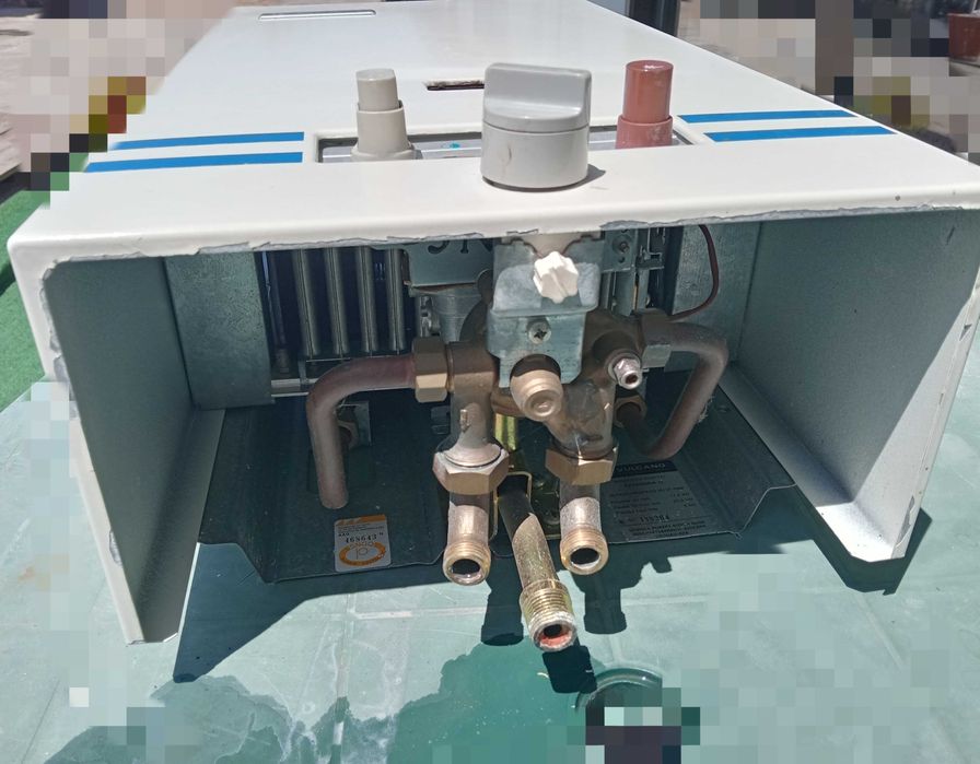 Esquentador 10L impecável