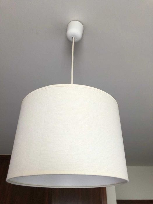 Candeeiro com lâmpada