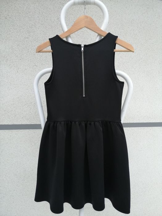 Sukienka  H&M  z ozdobnym zamkiem roz. 38/40