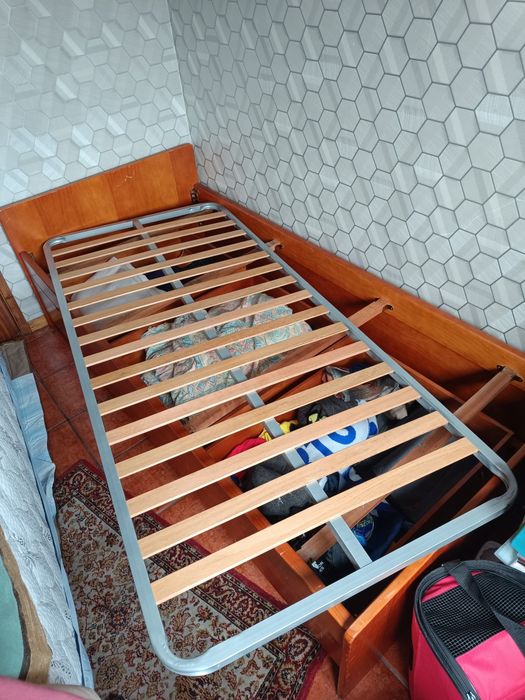 Cama individual + colchão