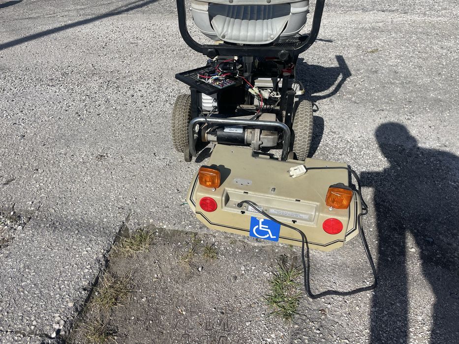 Quadriciclo electrico mobilidade reduzida com avaria