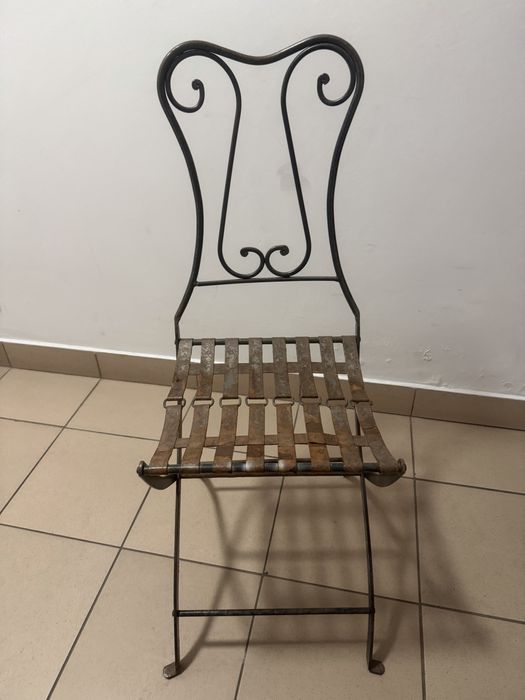 Krzesło metalowe ozdobne retro