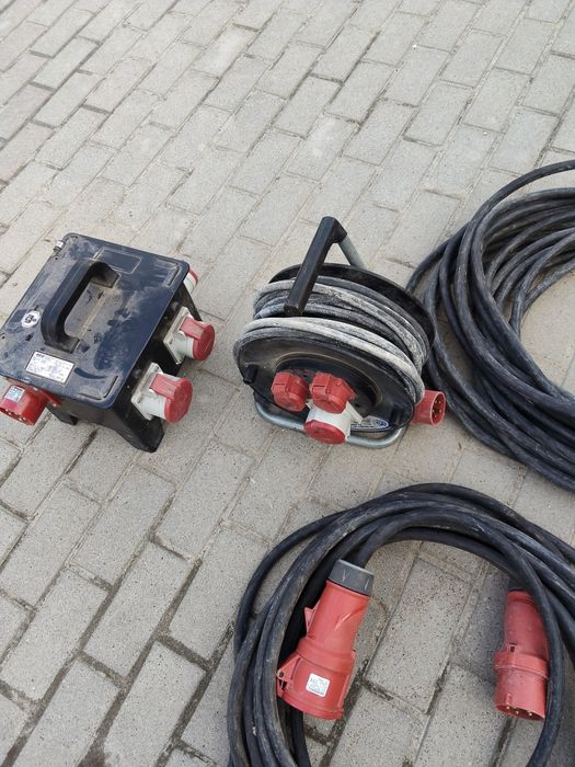 Kable przewody wtyki gniazda