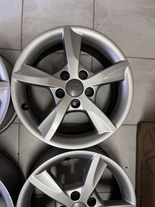 Jantes 16” 5x112 Originais Audi compativeis a3 leon golf caddy