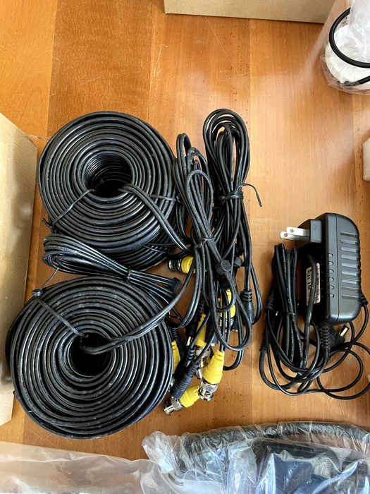 Sistema de videovigilância 4 câmaras LOREX