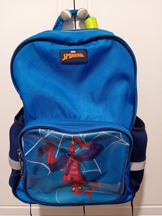 Plecak CCC Disney Marvel duży plecak miejski wycieczkowy na trip leciutki Spider-Man miesci A4