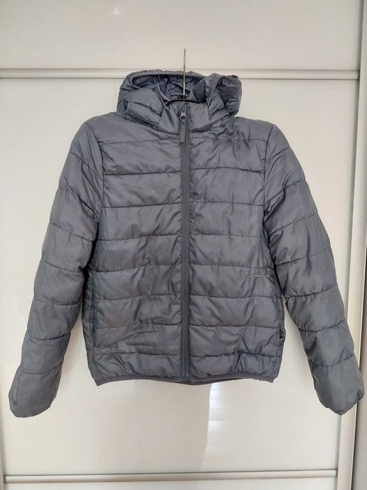 Cienka kurtka puchowa H&M roz. 134 wiosna jesień