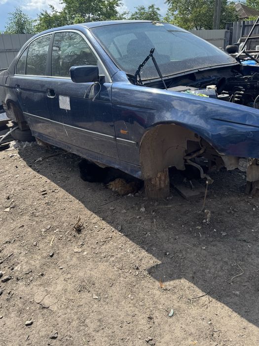 BMW E39 запчастини