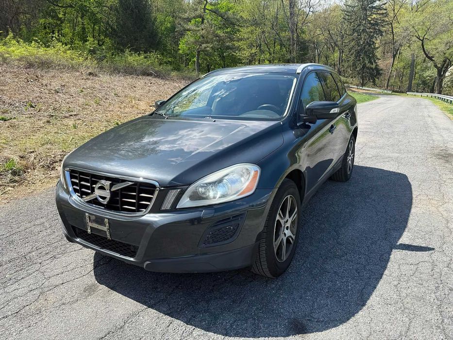 Volvo XC60      2014