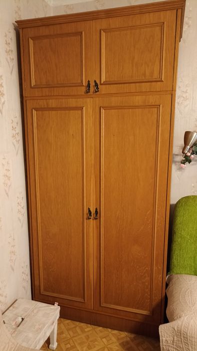 Meblościanka/ okleina drewniana