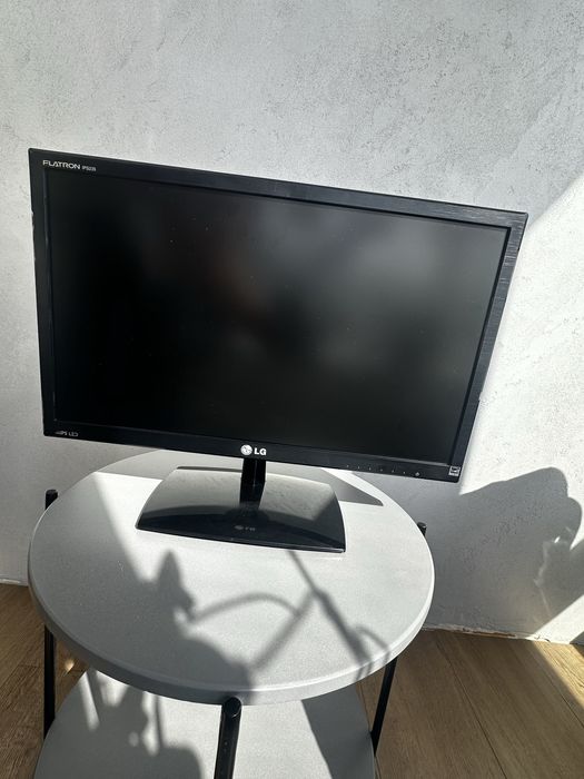 Монитор LG Flatron  IPS235V - BN