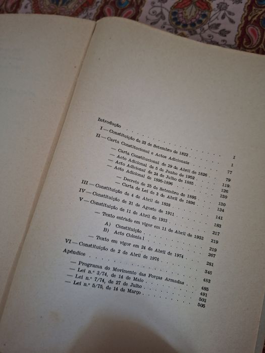 As Constituições Portuguesas por Jorge Miranda