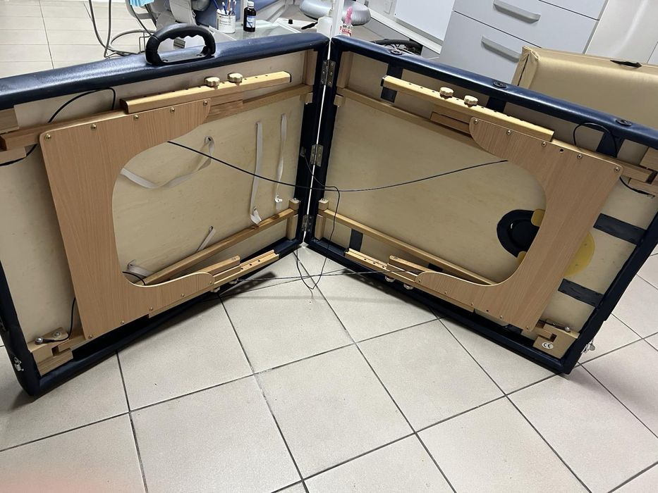 Продаеться масажний стіл