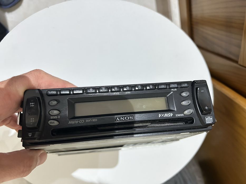 Radio Sony CDX-L 410